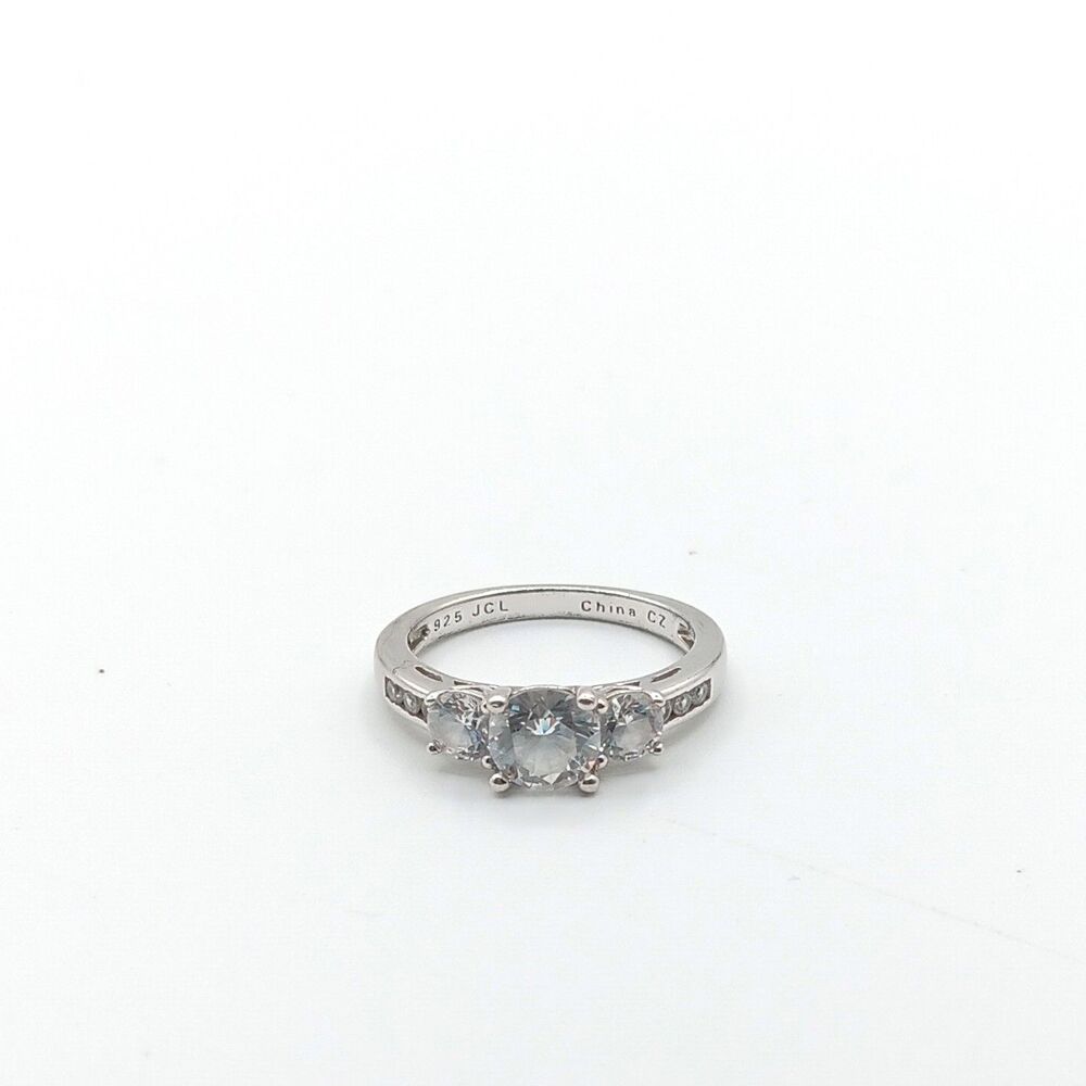 Sterling Silver Ring Size 5.75 Classic 3-Stone CZ Round Cut Engagement Band 925